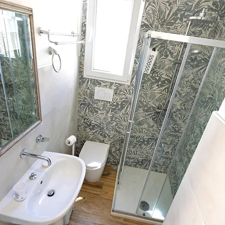 Silver - House In The Center With Garden, Apartament
