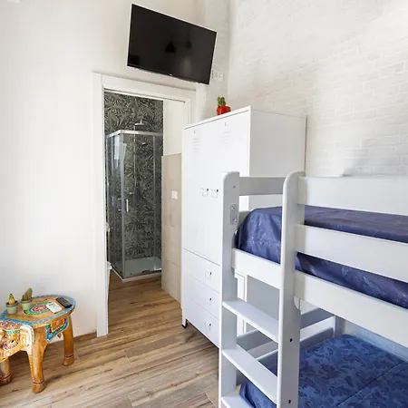 Apartment Silver - House In The Center With Garden,
