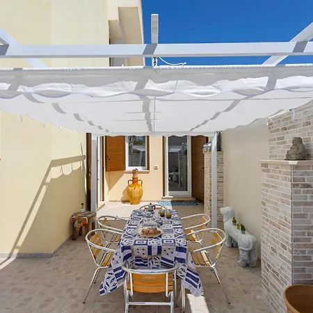 Silver - House In The Center With Garden, Otranto