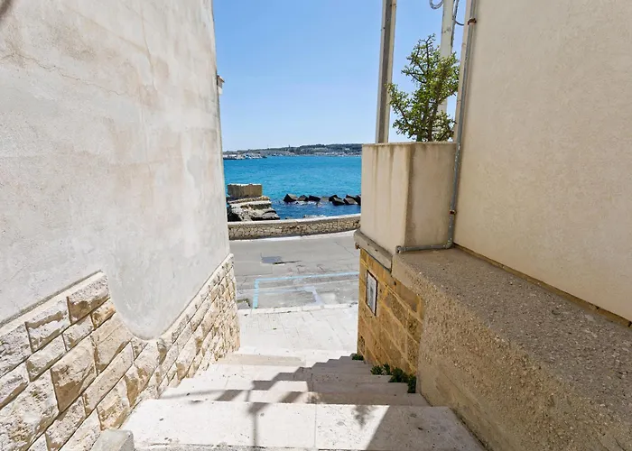 Silver - House In The Center With Garden, * Otranto