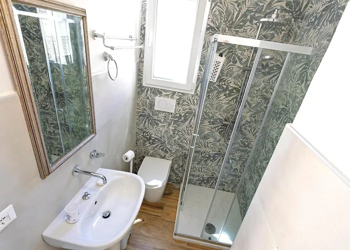 Silver - House In The Center With Garden, Apartment