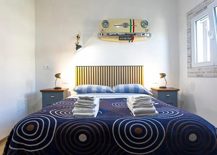 Silver - House In The Center With Garden, * Otranto